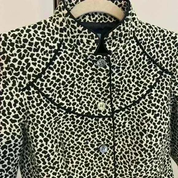 Women’s J. McLaughlin Black and White Leopard Print Button Up Jacket Blazer Sz 2 - Picture 4 of 5